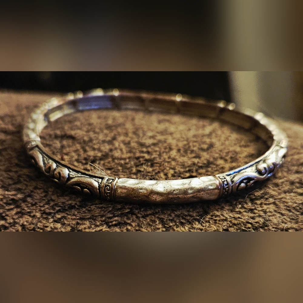Silvertone Stretch Bangle